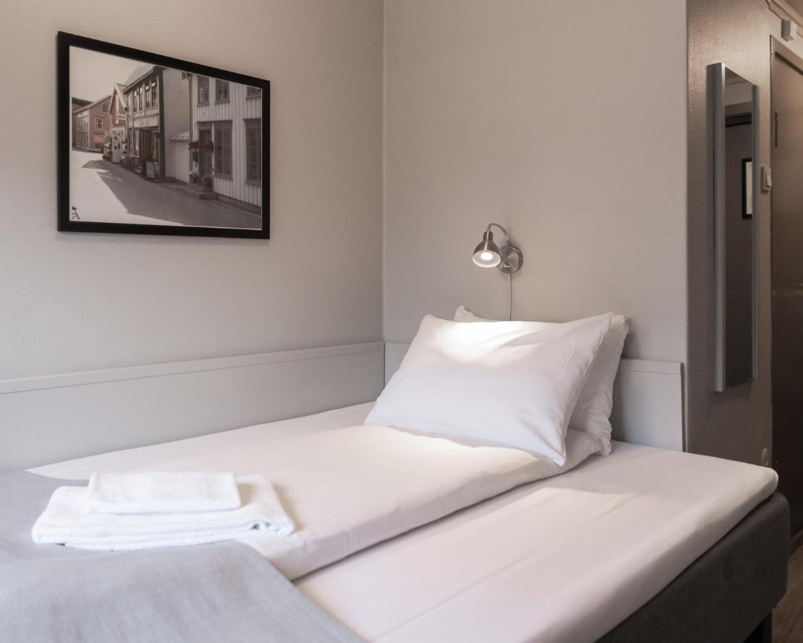 Froken Skjolds Hotel Lyngengarden Mosjøen エクステリア 写真