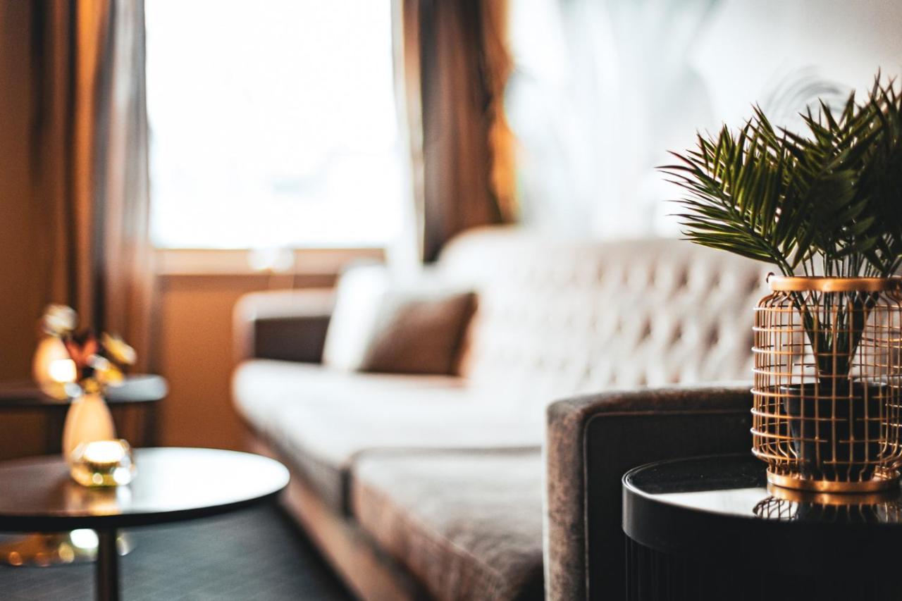Froken Skjolds Hotel Lyngengarden Mosjøen エクステリア 写真
